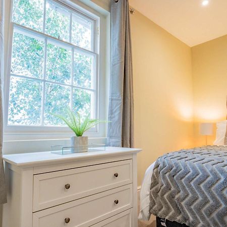 Host & Stay - Shaw Street Suite Вустер Екстер'єр фото
